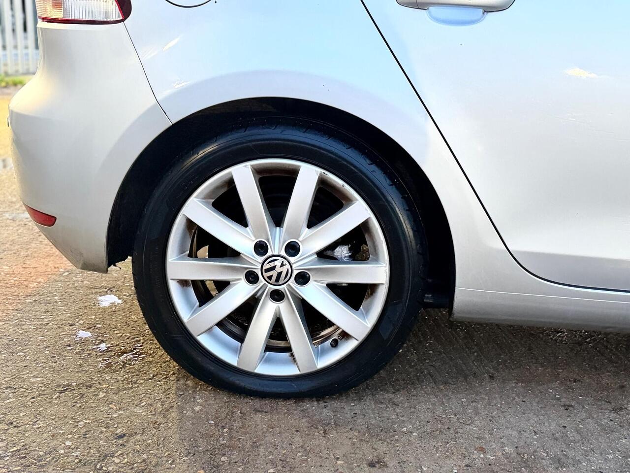 Used Volkswagen Golf 2011 for sale - 76942888: Photo 40