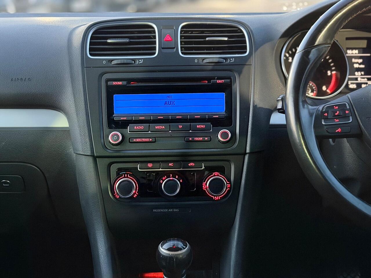 Used Volkswagen Golf 2011 for sale - 76942888: Photo 44