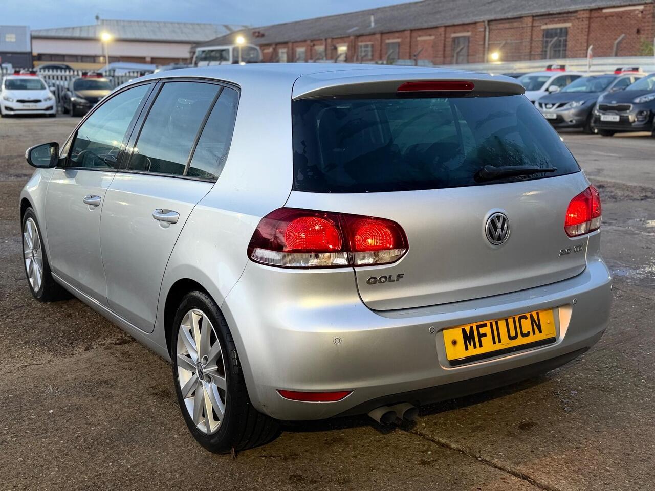 Used Volkswagen Golf 2011 for sale - 76942888: Photo 5