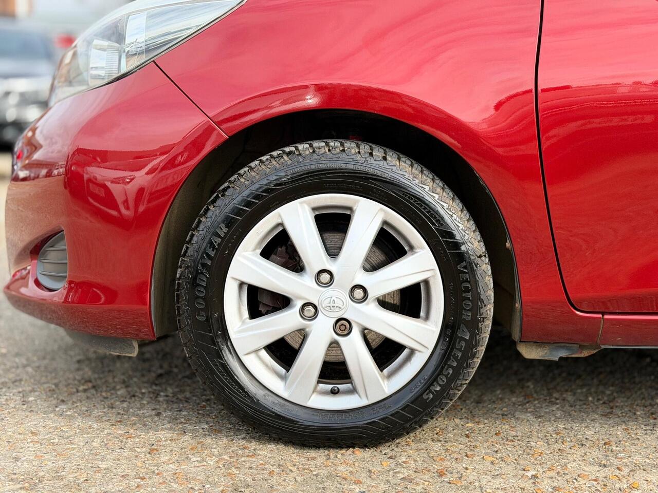 Used Toyota Yaris 2012 for sale - 77739528: Photo 27