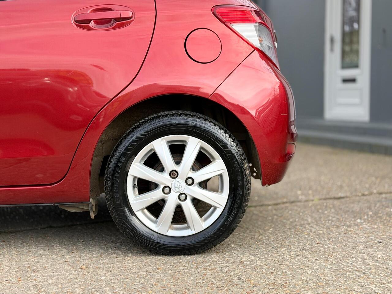 Used Toyota Yaris 2012 for sale - 77739528: Photo 28