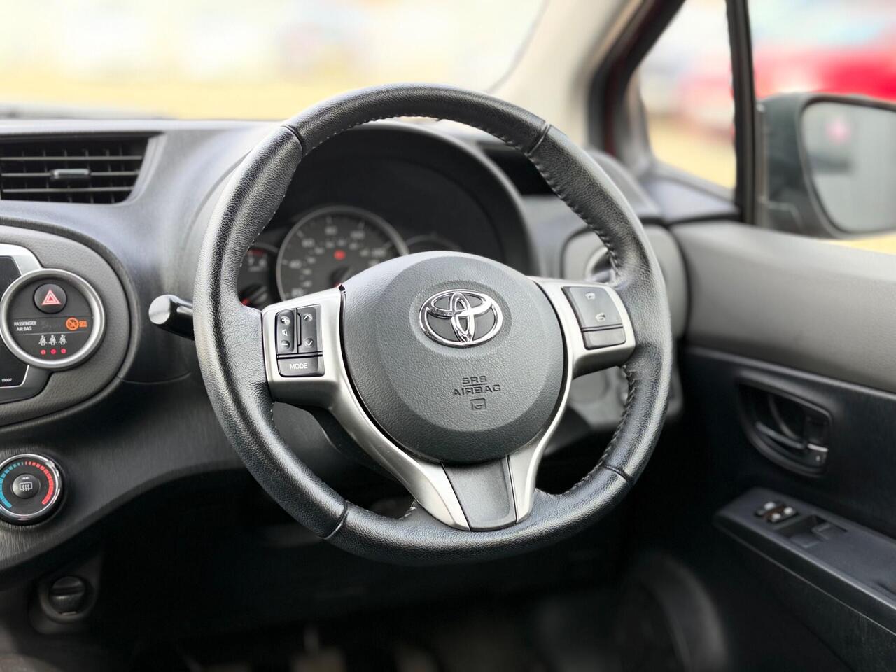 Used Toyota Yaris 2012 for sale - 77739528: Photo 38