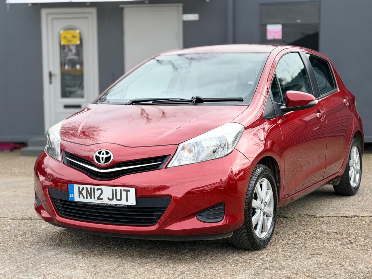 Used Toyota Yaris 2012 for sale - 77739528: Photo 4