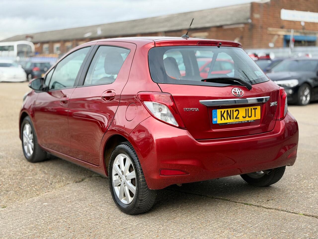 Used Toyota Yaris 2012 for sale - 77739528: Photo 5