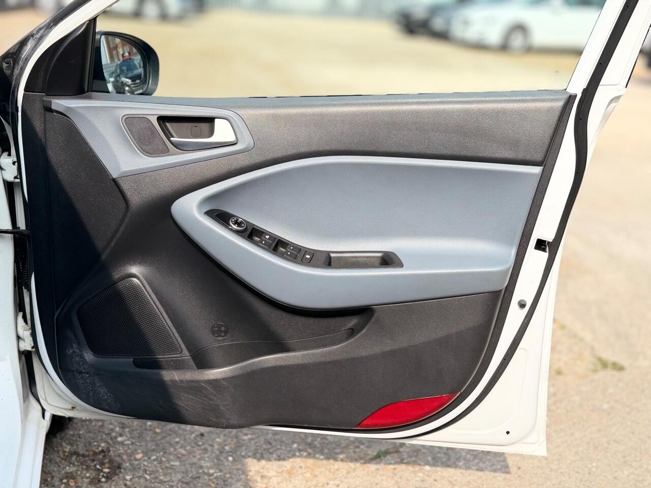 Used Hyundai i20 2016 for sale - 77994656: Photo 29