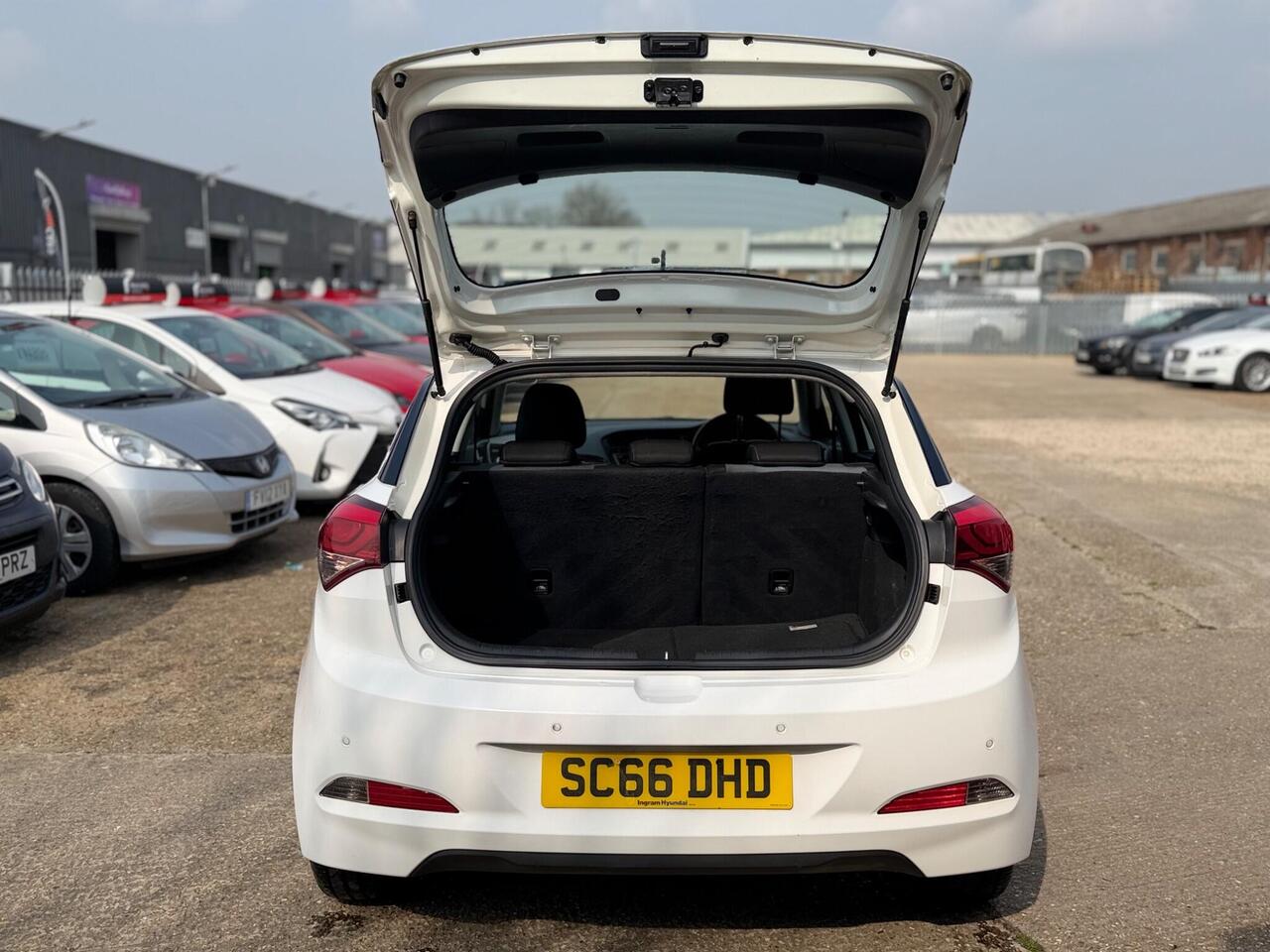 Used Hyundai i20 2016 for sale - 77994656: Photo 36