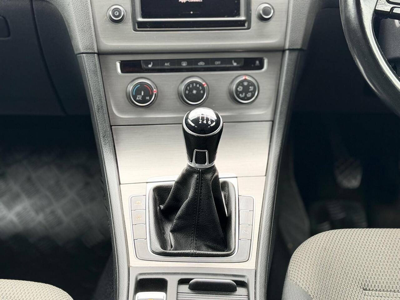 Used Volkswagen Golf 2017 for sale - 76772818: Photo 20