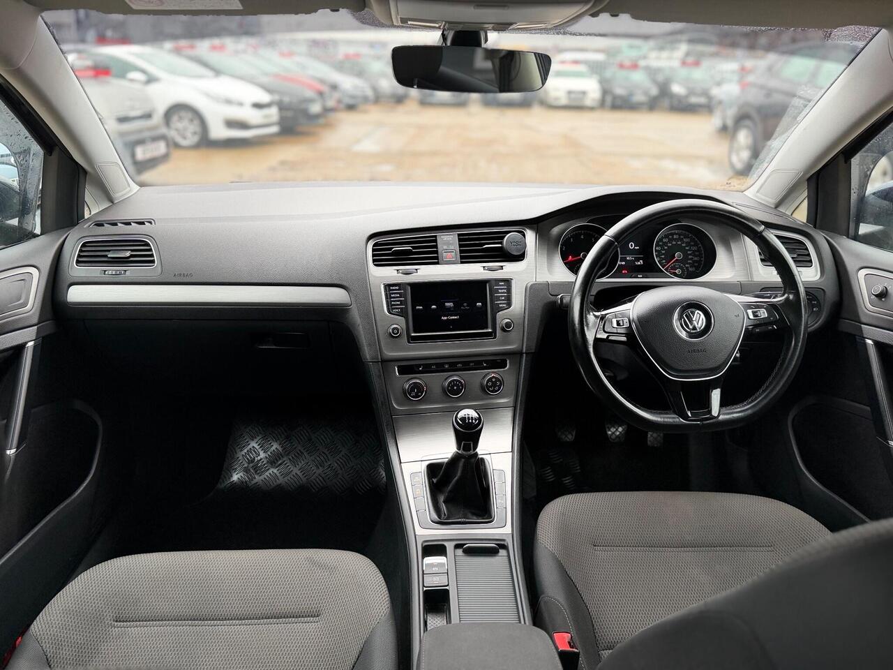 Used Volkswagen Golf 2017 for sale - 76772818: Photo 23