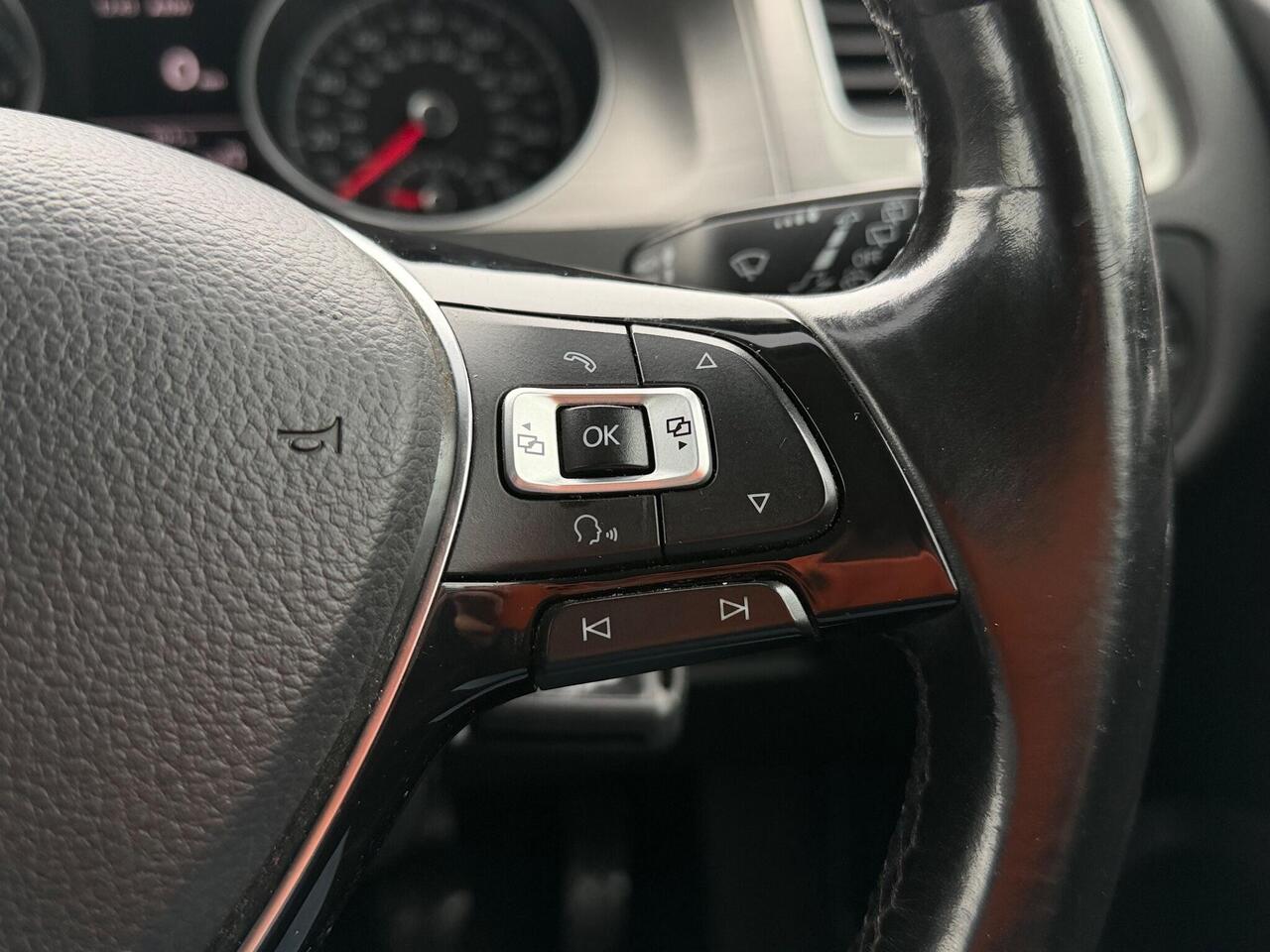 Used Volkswagen Golf 2017 for sale - 76772818: Photo 35