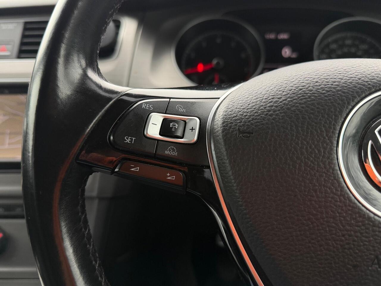 Used Volkswagen Golf 2017 for sale - 76772818: Photo 37