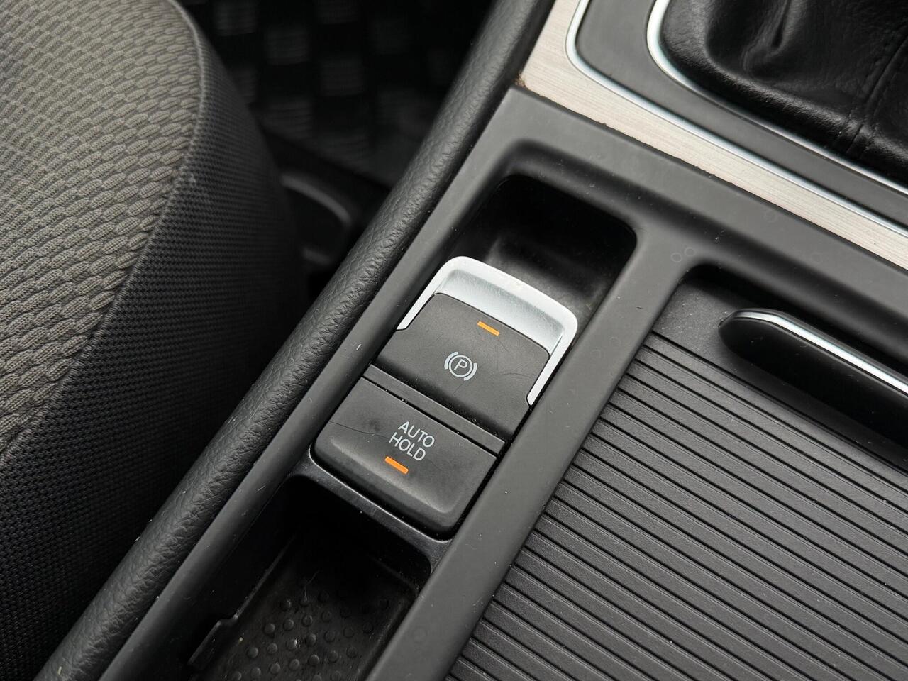 Used Volkswagen Golf 2017 for sale - 76772818: Photo 38