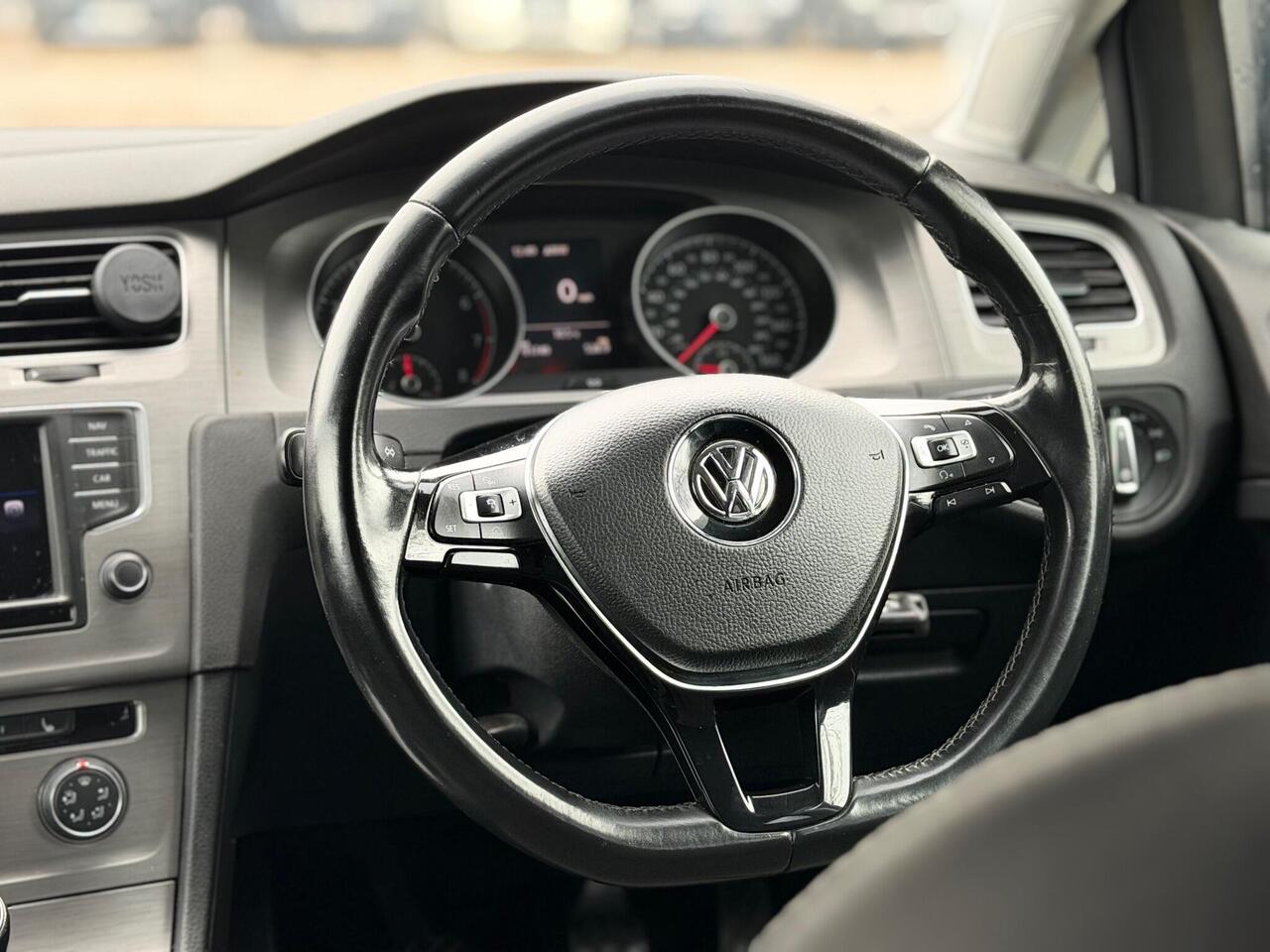 Used Volkswagen Golf 2017 for sale - 76772818: Photo 60