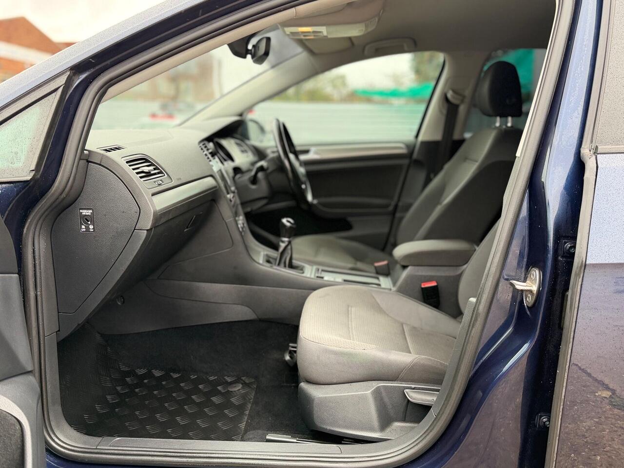 Used Volkswagen Golf 2017 for sale - 76772818: Photo 65