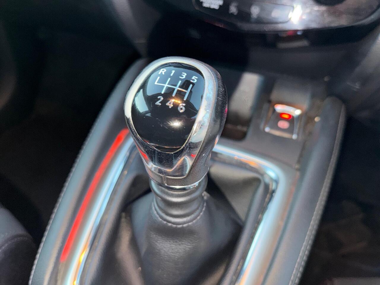 Used Nissan Qashqai 2016 for sale - 76868219: Photo 13