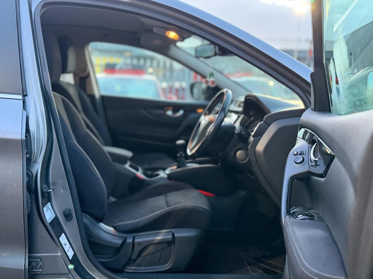 Used Nissan Qashqai 2016 for sale - 76868219: Photo 21