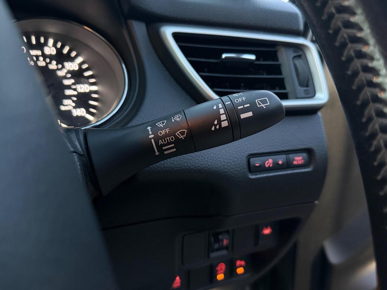 Used Nissan Qashqai 2016 for sale - 76868219: Photo 24