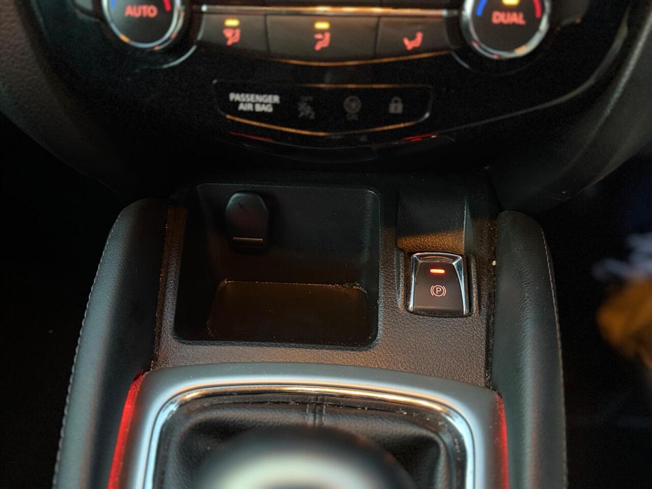 Used Nissan Qashqai 2016 for sale - 76868219: Photo 27