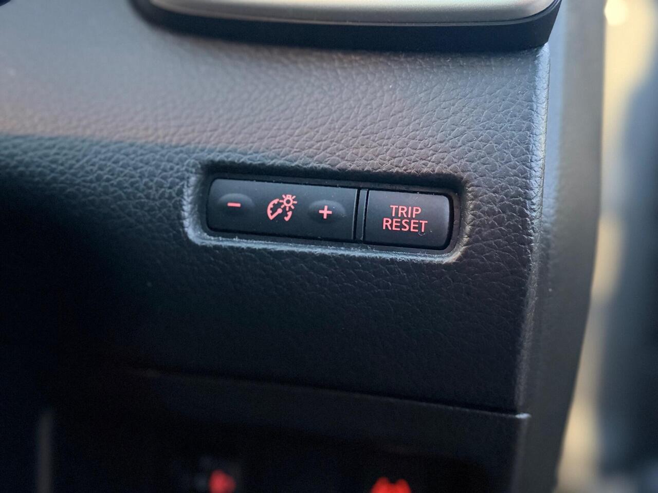 Used Nissan Qashqai 2016 for sale - 76868219: Photo 28