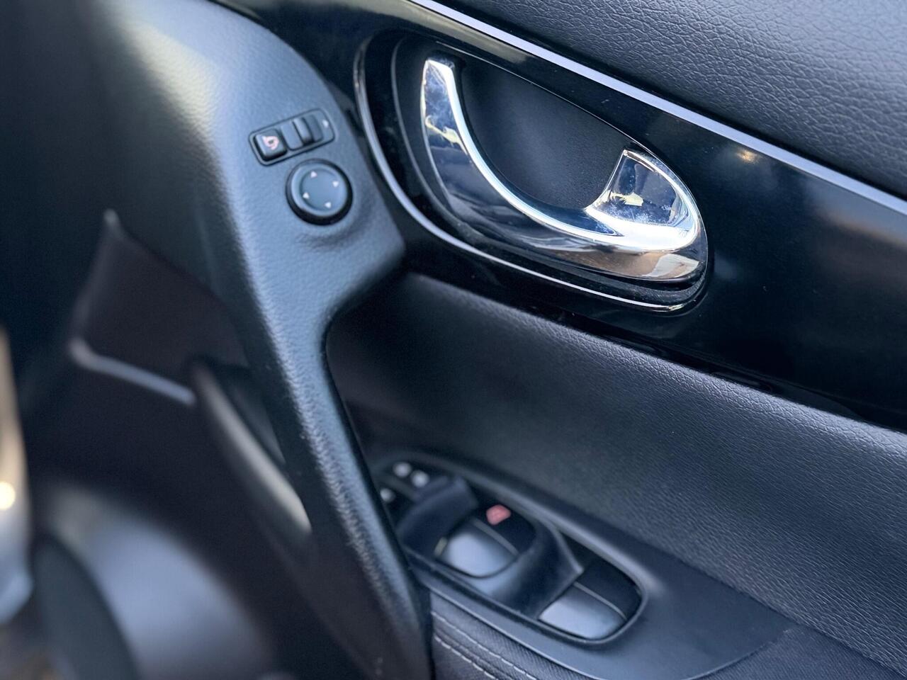 Used Nissan Qashqai 2016 for sale - 76868219: Photo 30