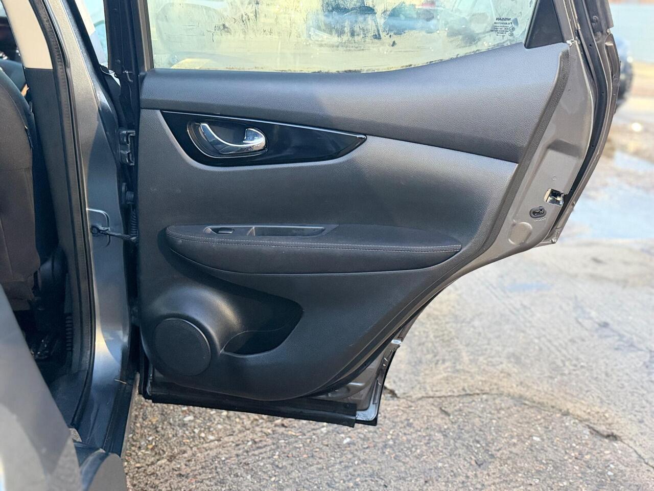 Used Nissan Qashqai 2016 for sale - 76868219: Photo 33