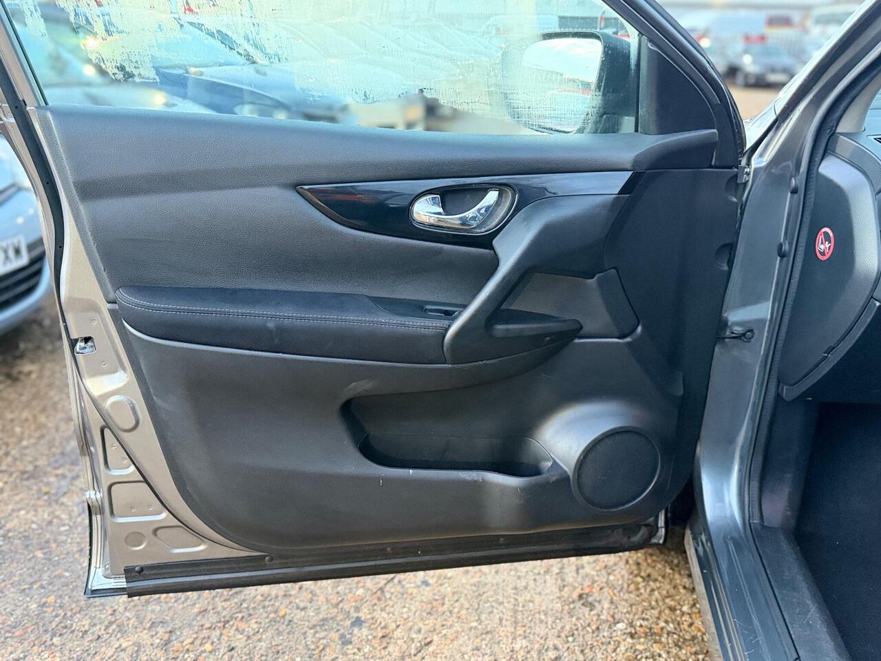 Used Nissan Qashqai 2016 for sale - 76868219: Photo 34