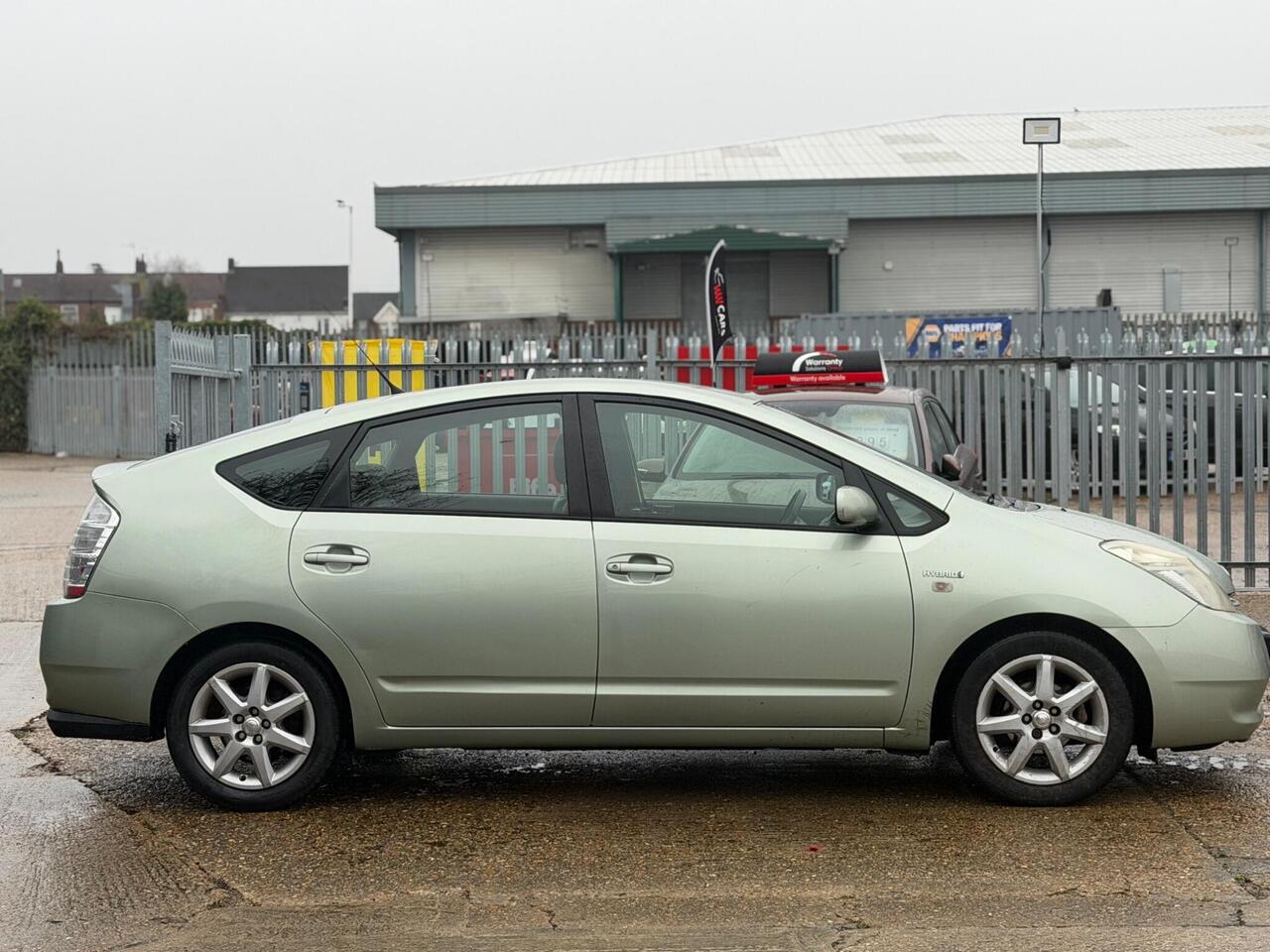 Used Toyota Prius 2006 for sale - 77240220: Photo 10