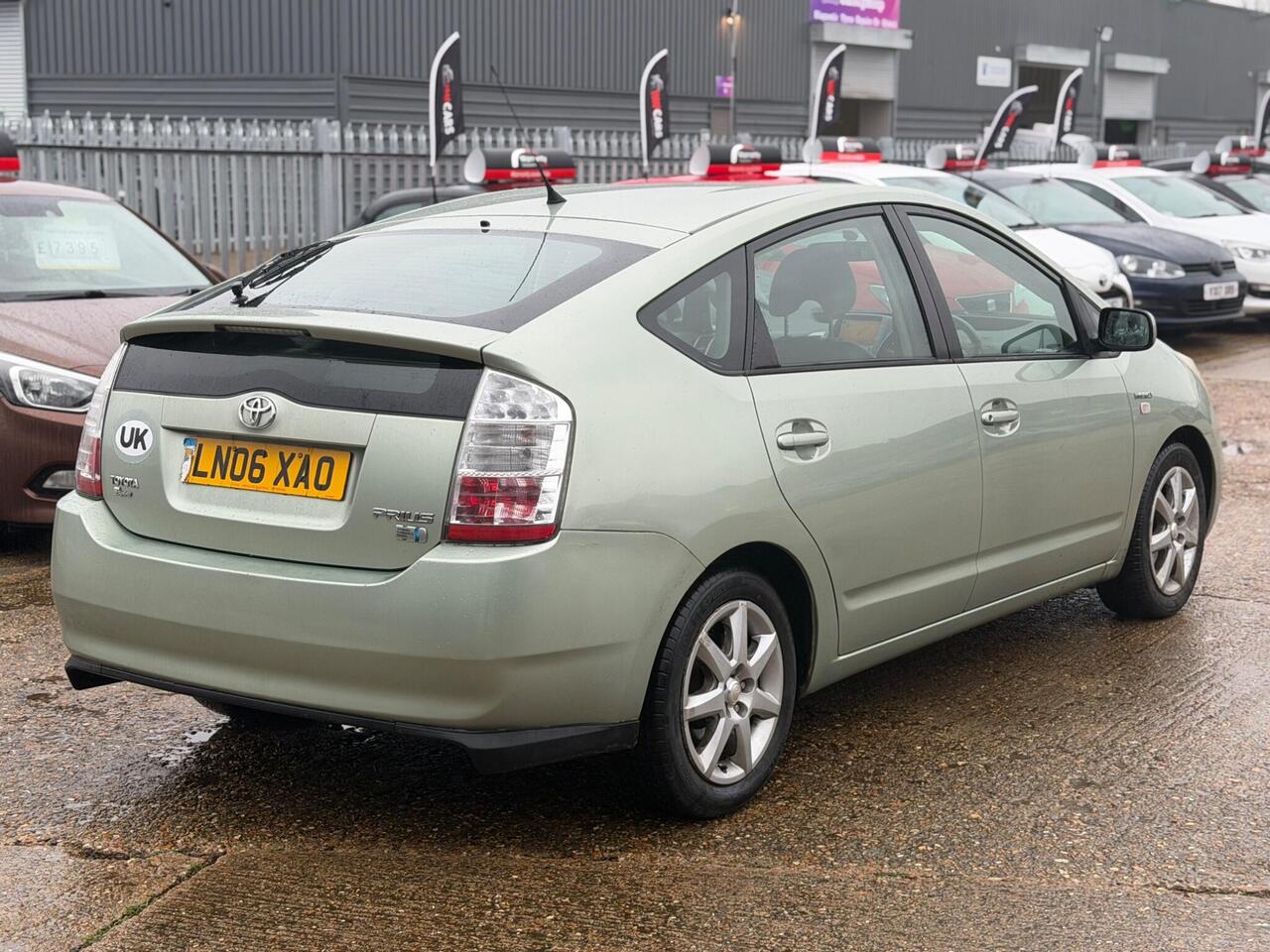Used Toyota Prius 2006 for sale - 77240220: Photo 11