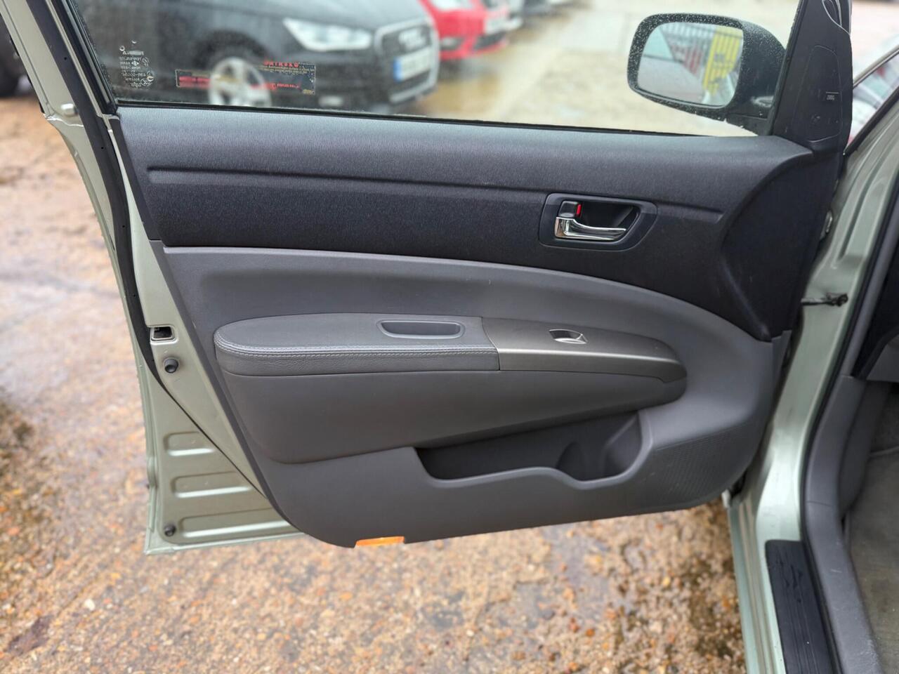 Used Toyota Prius 2006 for sale - 77240220: Photo 29