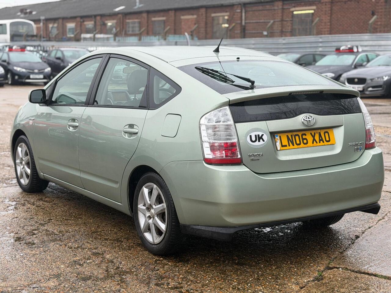 Used Toyota Prius 2006 for sale - 77240220: Photo 4