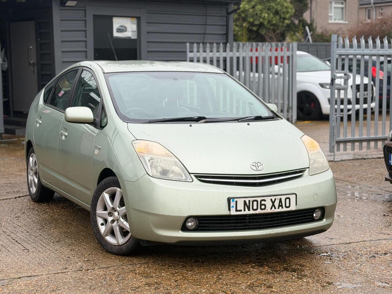 Used Toyota Prius 2006 for sale - 77240220: Photo 6