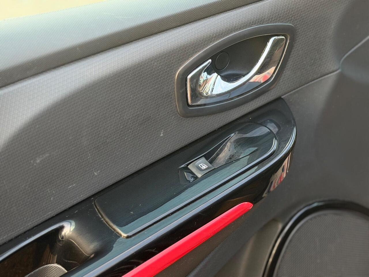 Used Renault Clio 2014 for sale - 77067478: Photo 50