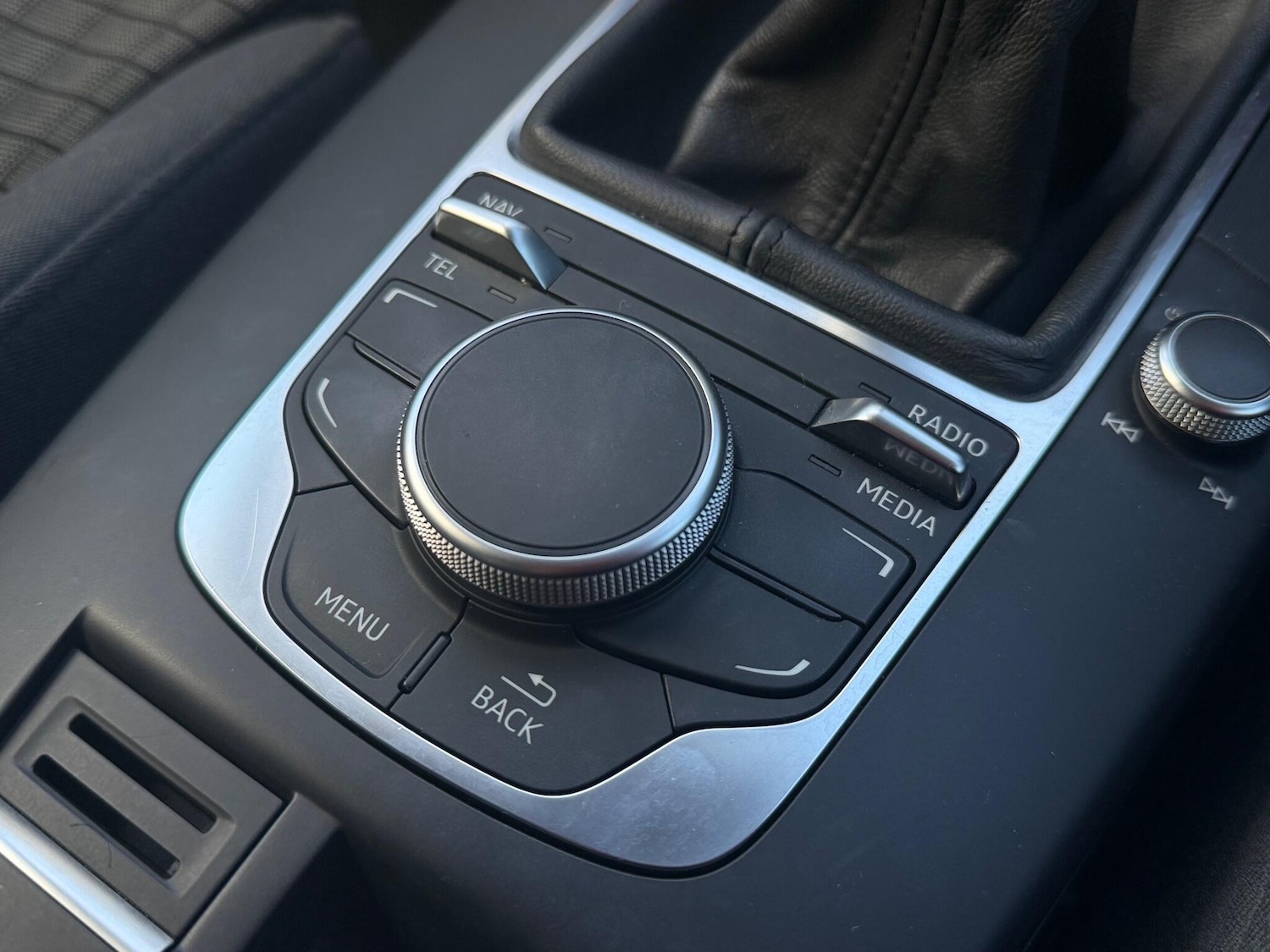 Used Audi A3 2014 for sale - 76671163: Photo 28