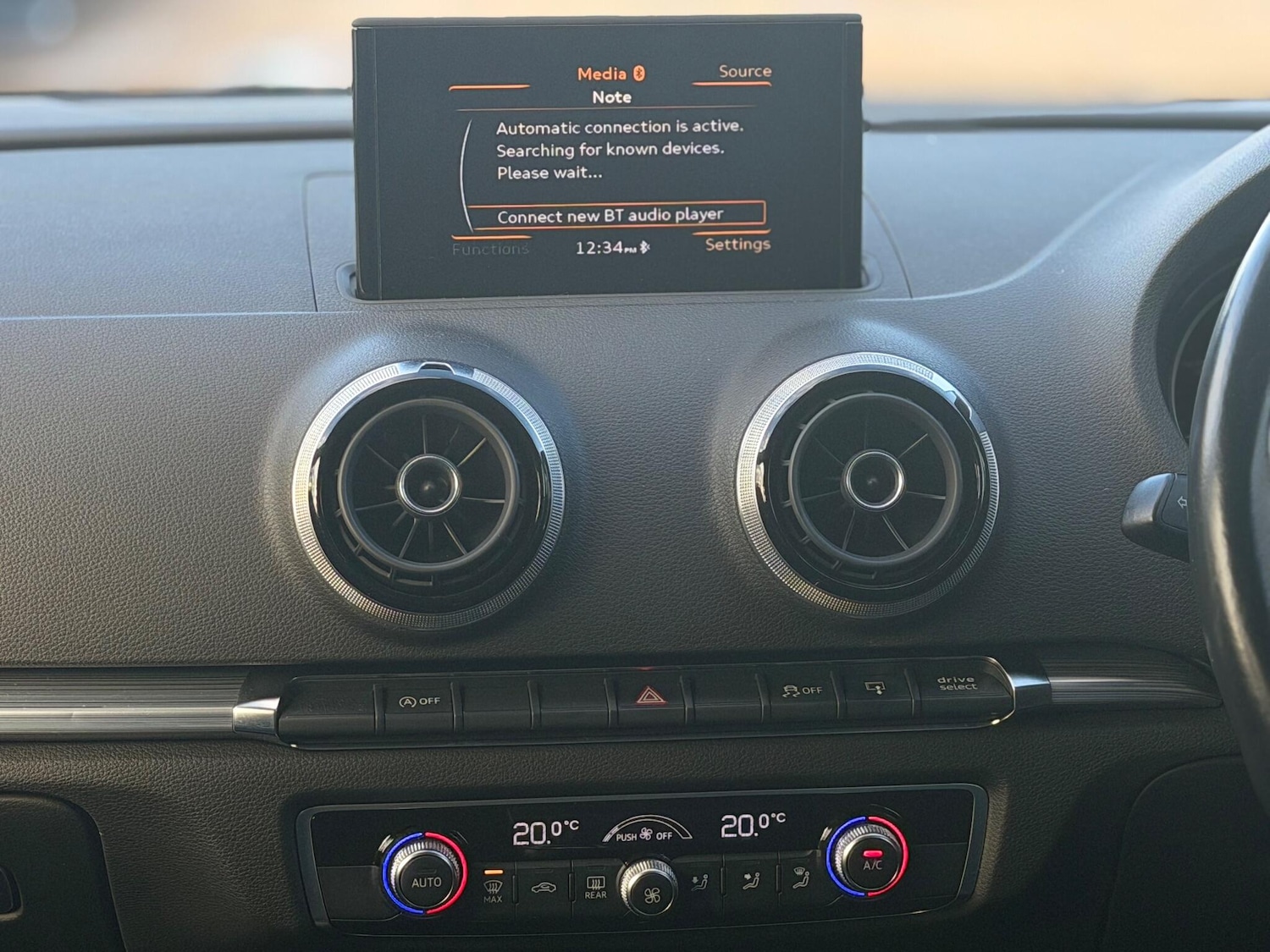 Used Audi A3 2014 for sale - 76671163: Photo 42