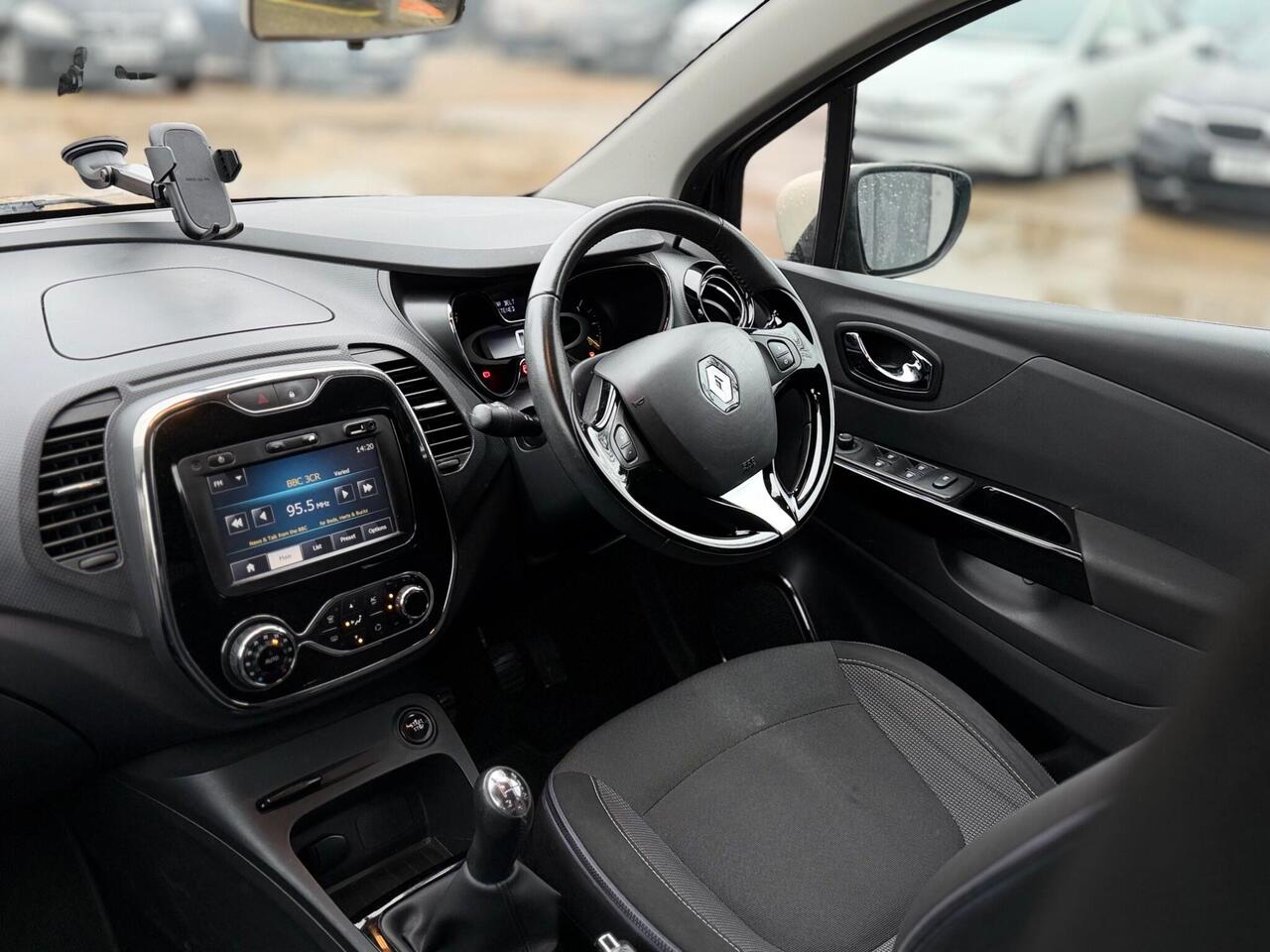 Used Renault Captur 2014 for sale - 78158209: Photo 17