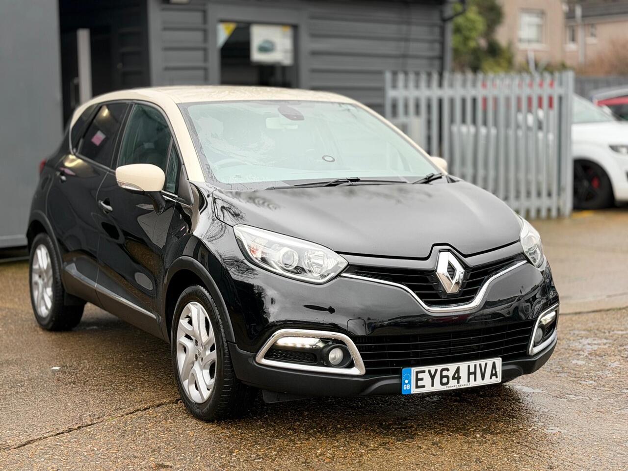 Used Renault Captur 2014 for sale - 78158209: Photo 2