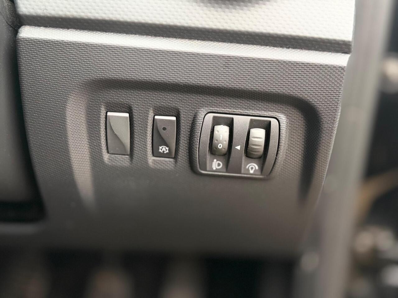 Used Renault Captur 2014 for sale - 78158209: Photo 26