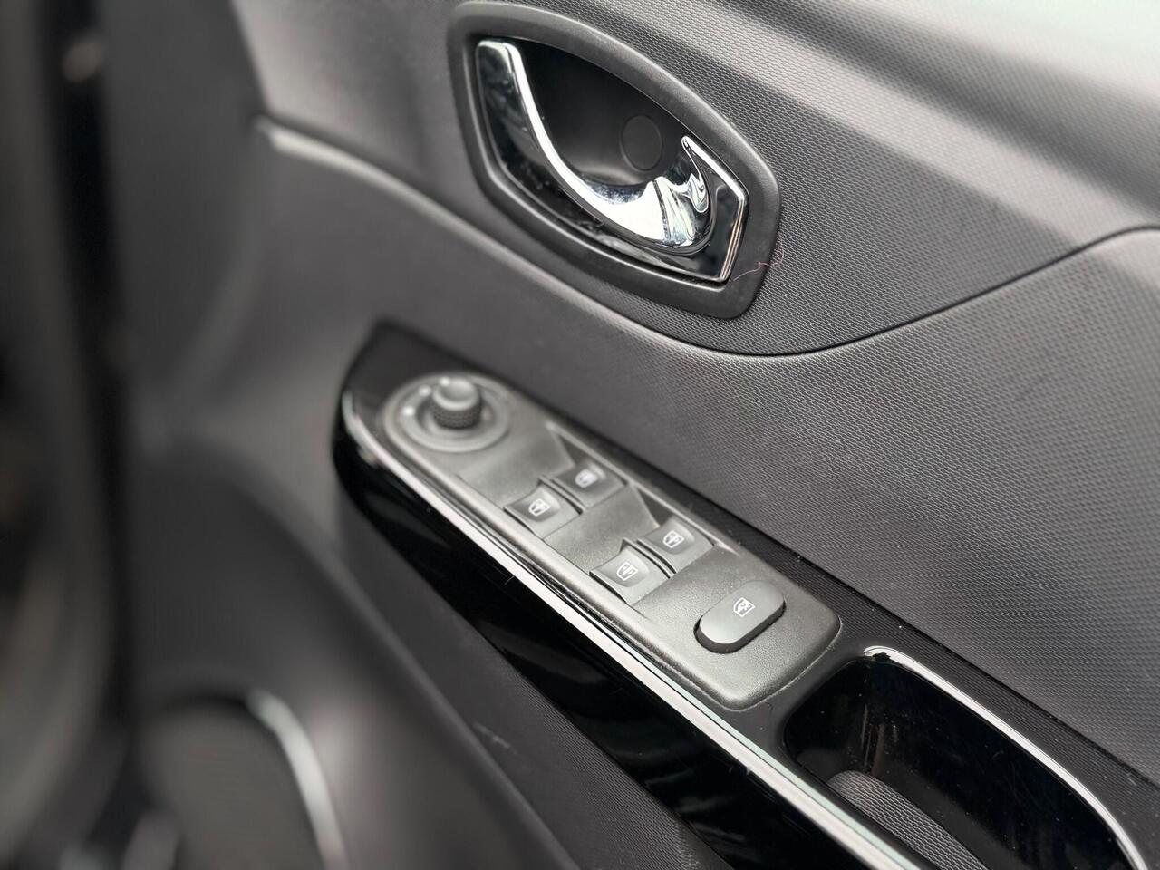 Used Renault Captur 2014 for sale - 78158209: Photo 27