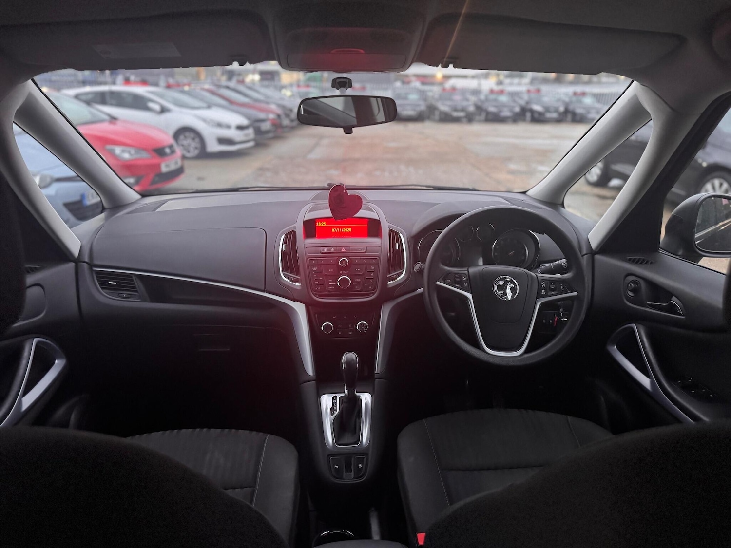 Used Vauxhall Zafira 2015 for sale - 76667427: Photo 21