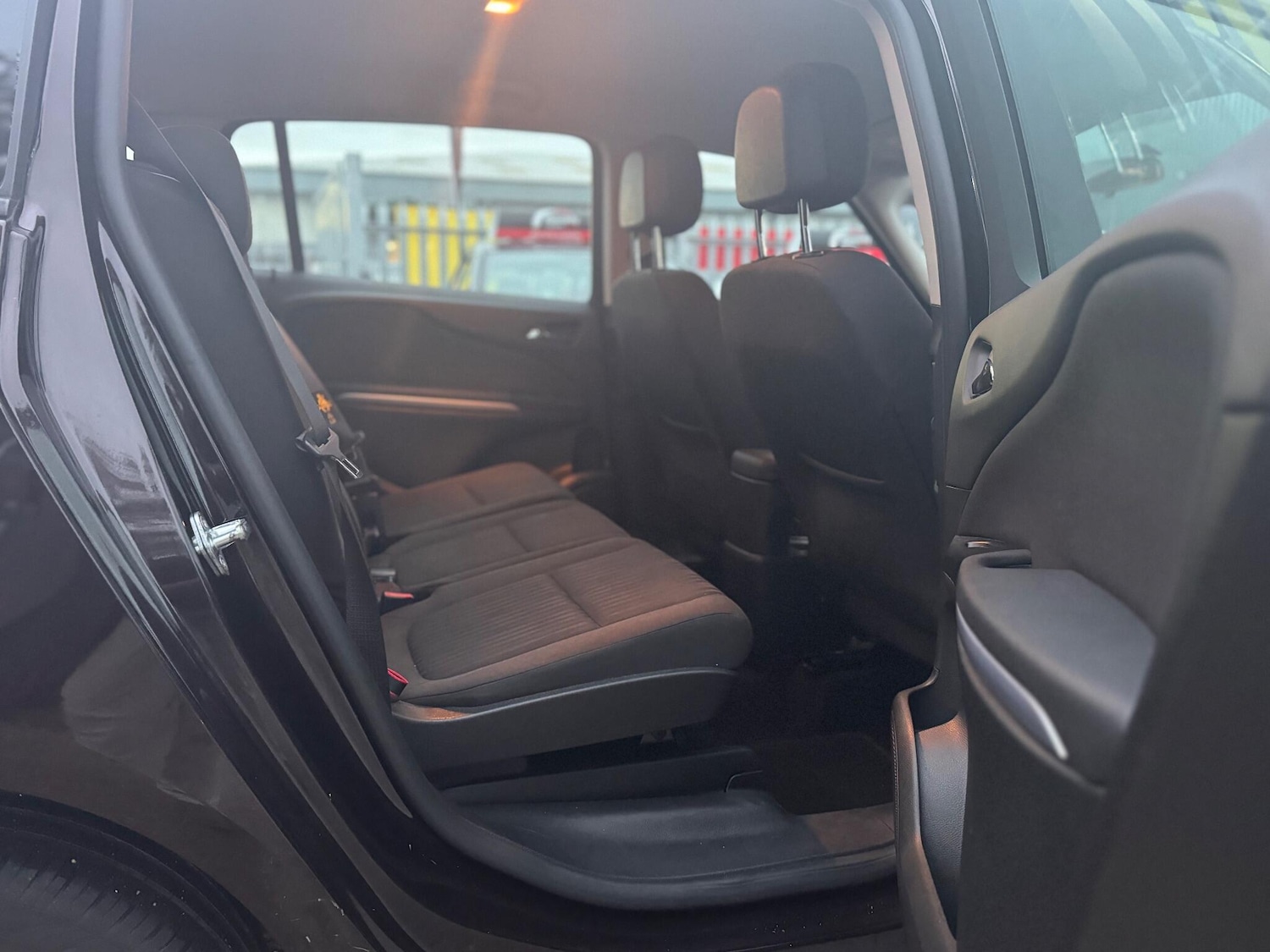 Used Vauxhall Zafira 2015 for sale - 76667427: Photo 24