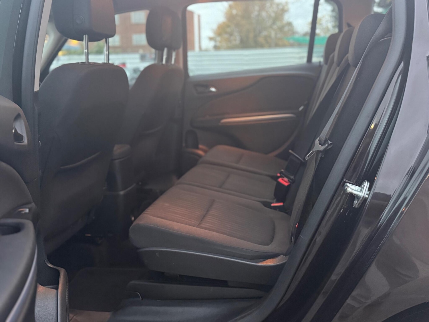 Used Vauxhall Zafira 2015 for sale - 76667427: Photo 25