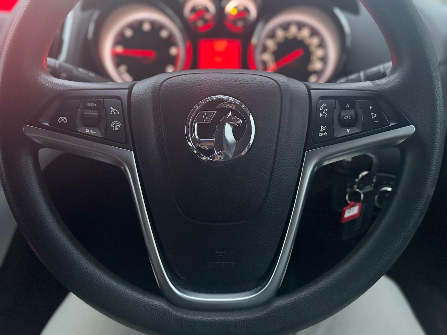 Used Vauxhall Zafira 2015 for sale - 76667427: Photo 50