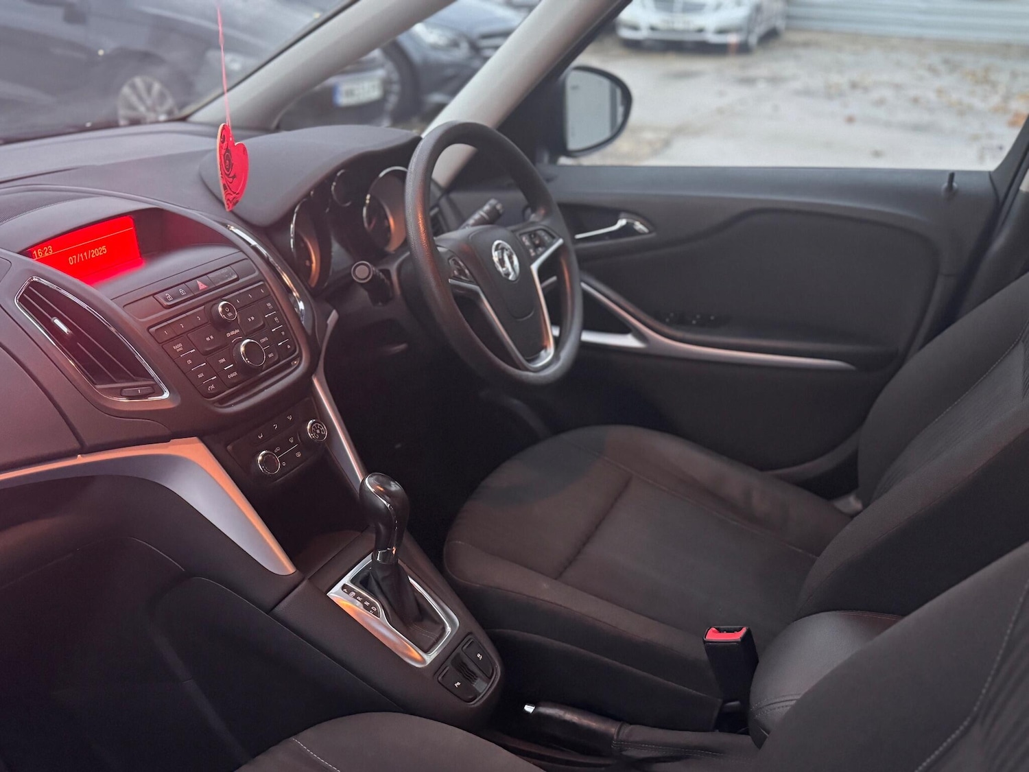 Used Vauxhall Zafira 2015 for sale - 76667427: Photo 58