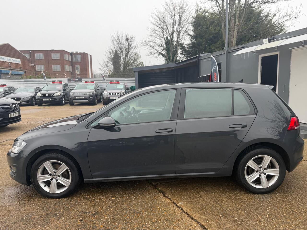 Used Volkswagen Golf 2017 for sale - 77298407: Photo 14