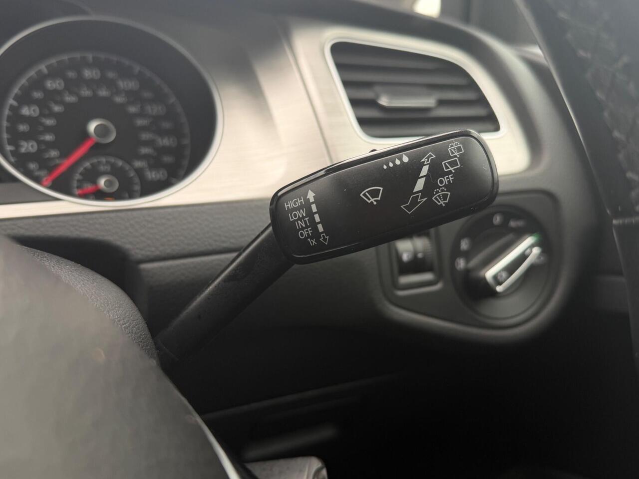 Used Volkswagen Golf 2017 for sale - 77298407: Photo 35