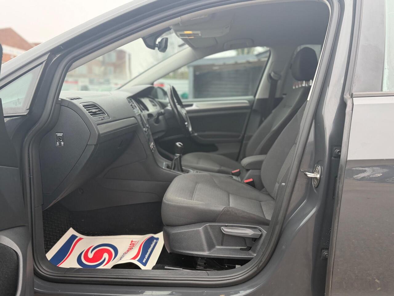 Used Volkswagen Golf 2017 for sale - 77298407: Photo 65