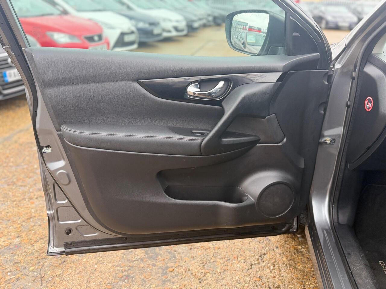 Used Nissan Qashqai 2015 for sale - 77298411: Photo 41