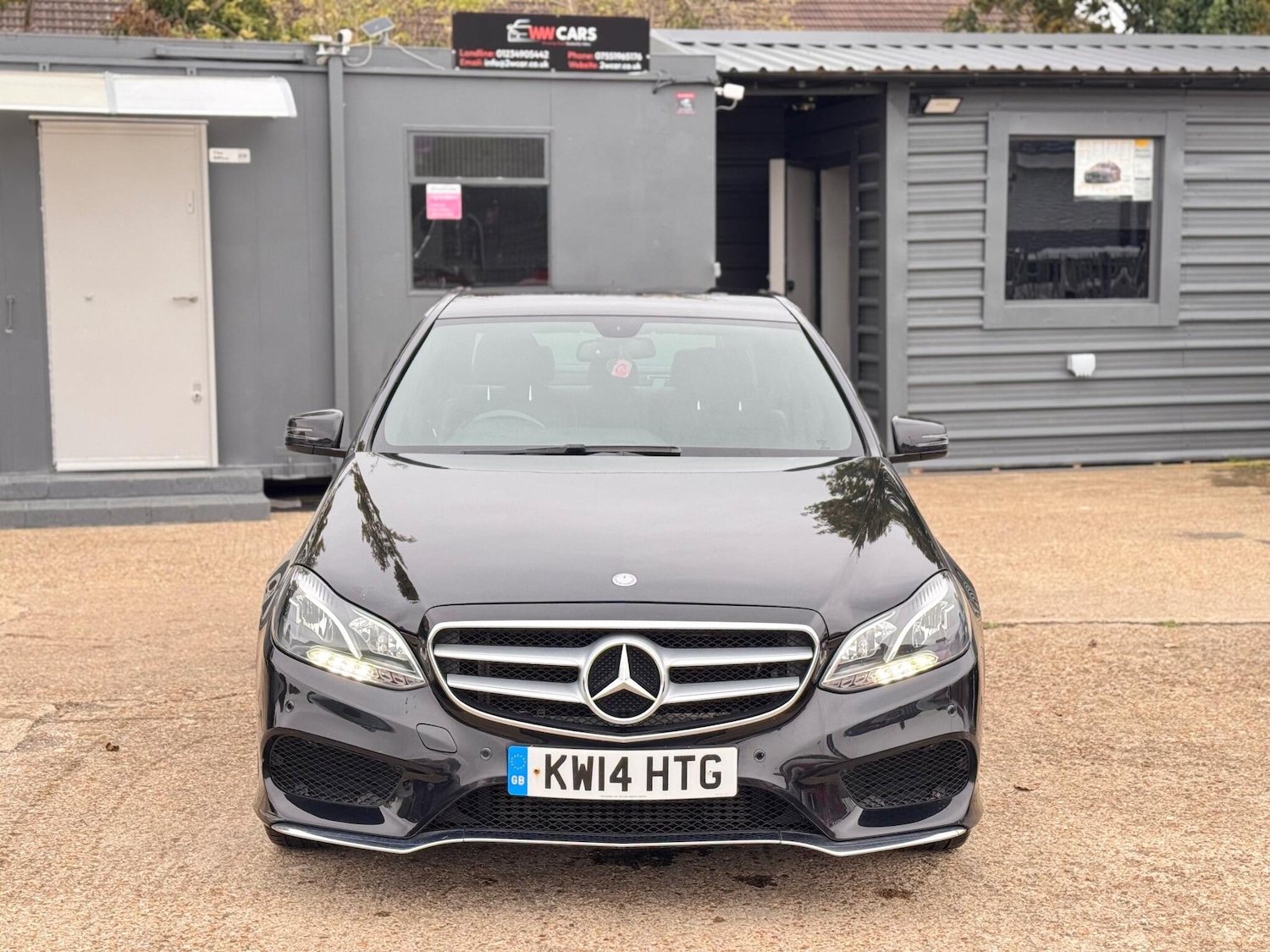 Used Mercedes-Benz E Class 2014 for sale - 76667156: Photo 11