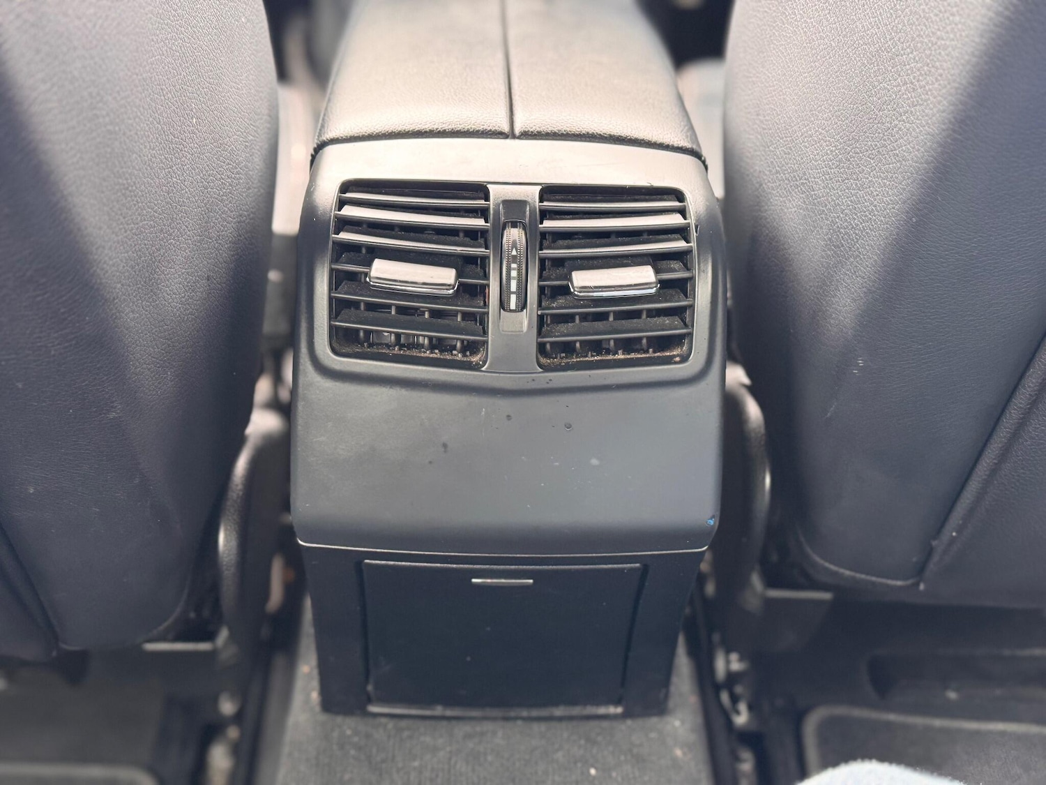 Used Mercedes-Benz E Class 2014 for sale - 76667156: Photo 30