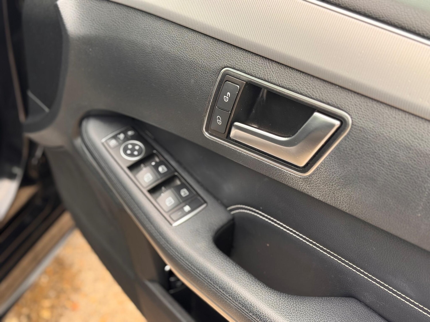 Used Mercedes-Benz E Class 2014 for sale - 76667156: Photo 33