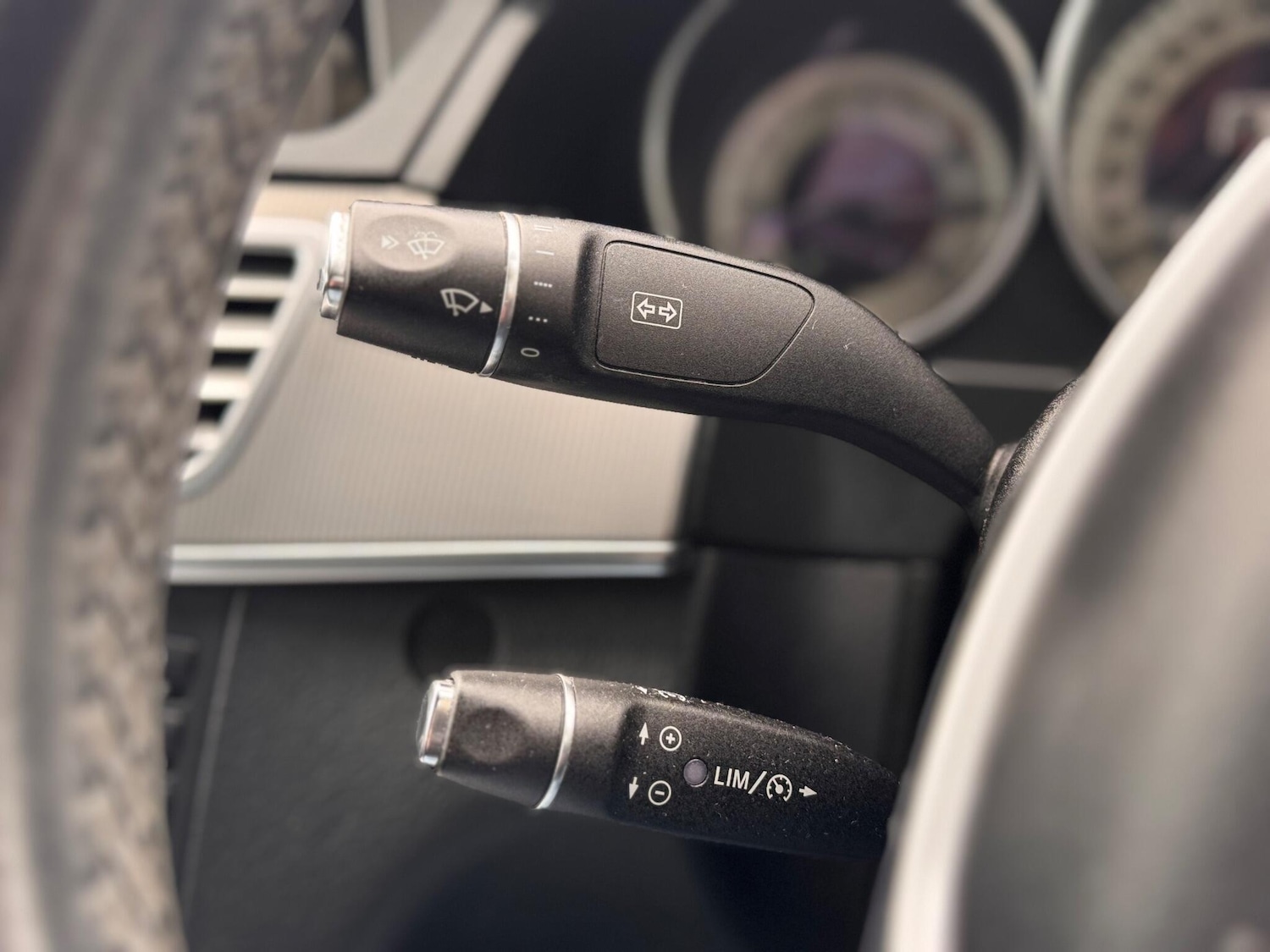 Used Mercedes-Benz E Class 2014 for sale - 76667156: Photo 38